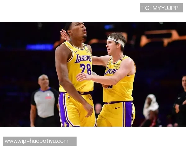 从问题状元到更衣室领袖艾顿在湖人重拾自信与归属感 从问题状元到更衣室领袖艾顿在湖人重拾自信与归属感