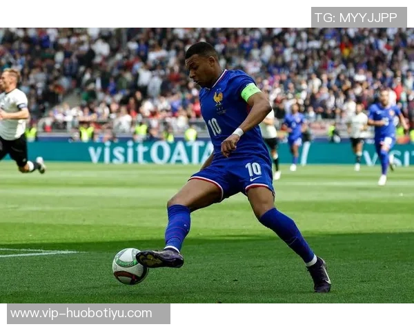 姆巴佩因伤退队引发争议罗滕直言队友对特殊待遇感到厌倦