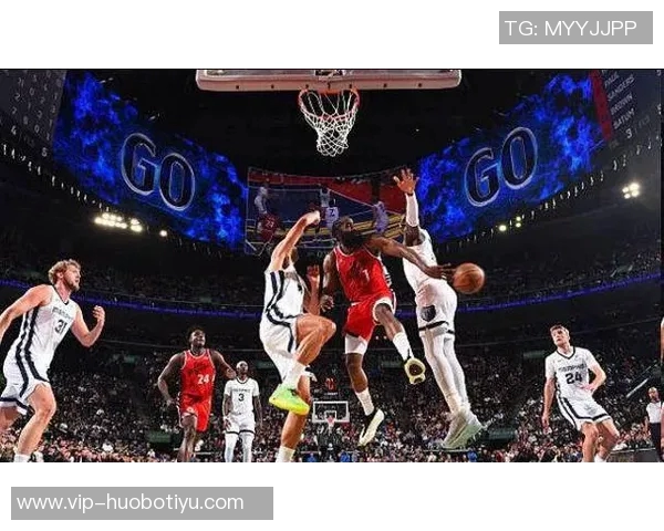 快船替补得分惨淡仅12分独行侠替补火力全开31分差距明显