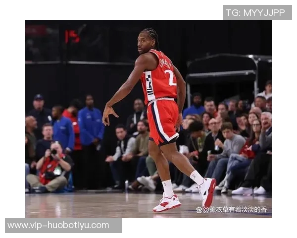 小卡上半场表现抢眼却三分线外失准令人担忧